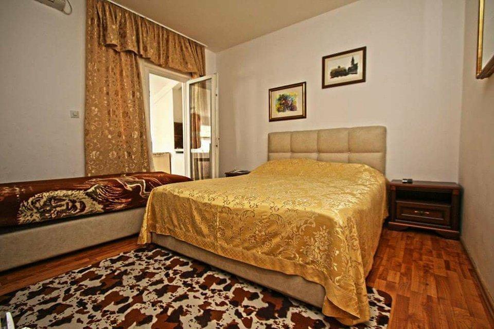 Apartmani Irena Petrovac Exterior photo