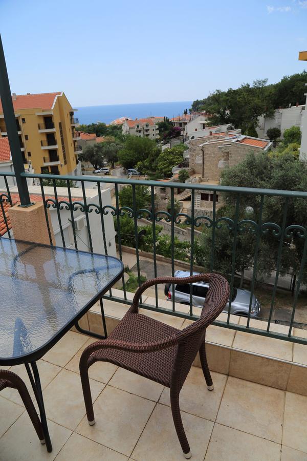 Apartmani Irena Petrovac Exterior photo